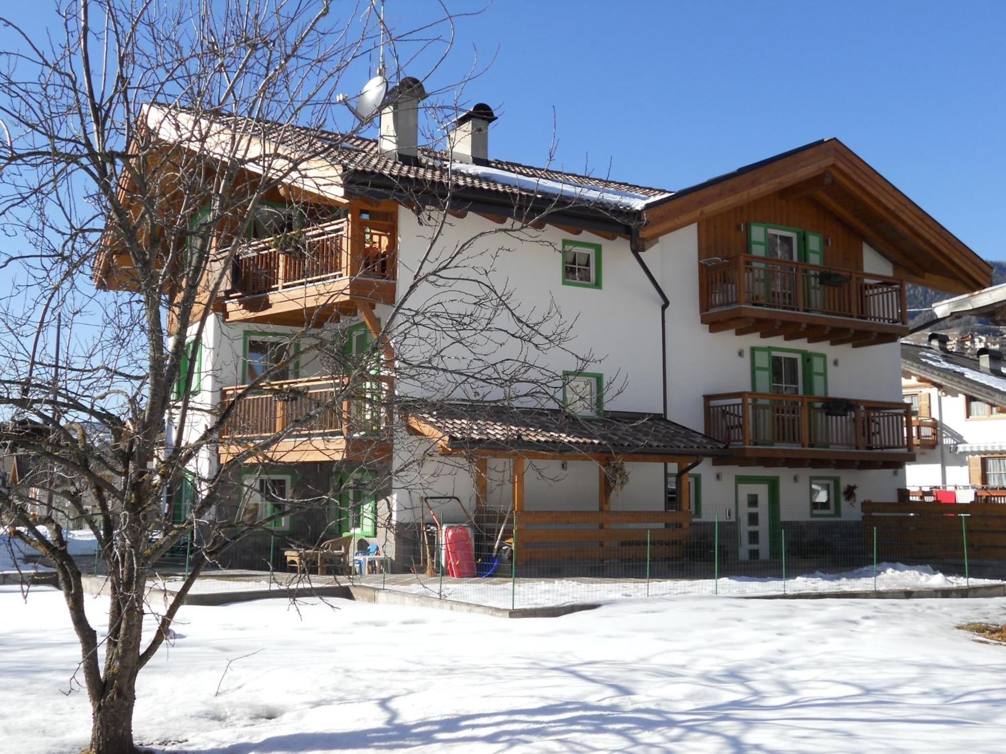 Affittacamere Famiglia Ceschini Тезеро Экстерьер фото